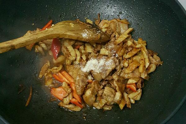黄瓜干炒五花肉的做法图解8