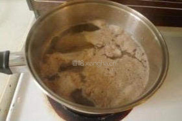 土豆炖排骨的做法图解2