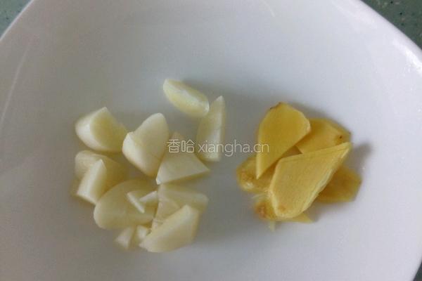 腊味炒芥蓝的做法图解2