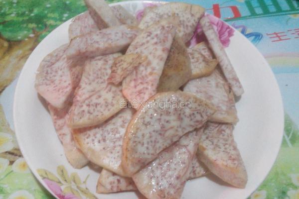 腊肉蒸香芋的做法图解3