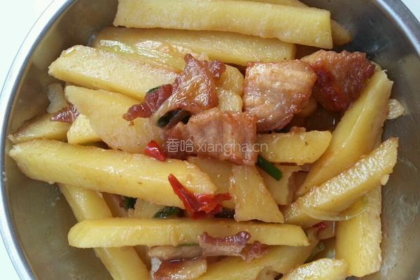 五花肉炒土豆条的做法图解3