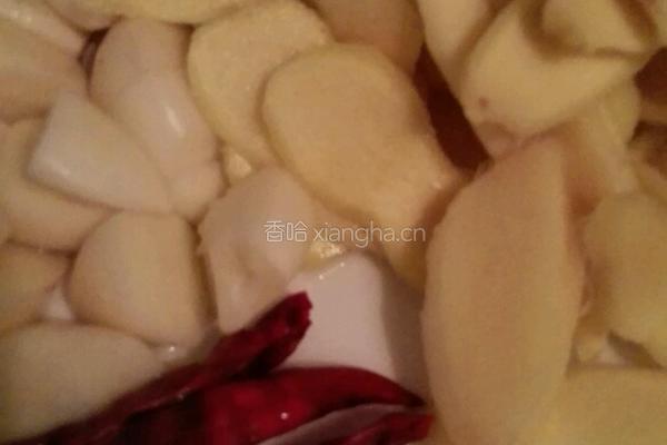 红烧鸭掌亦的做法图解2