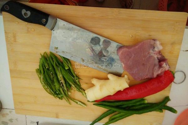 香辣肉丝的做法图解1