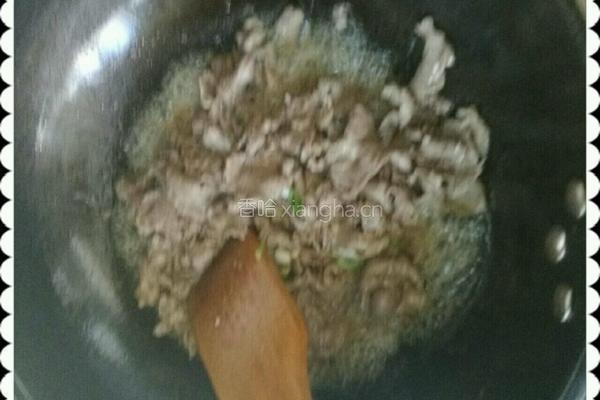 葱爆羊肉的做法图解4