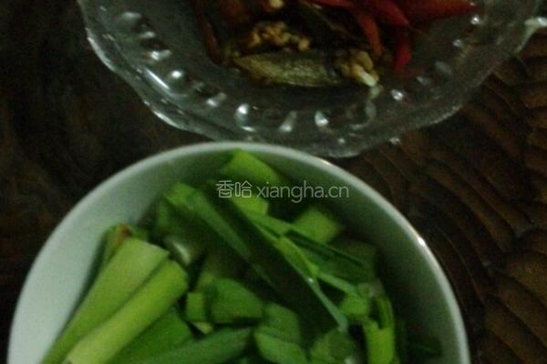 泡椒鱿鱼丝的做法图解6