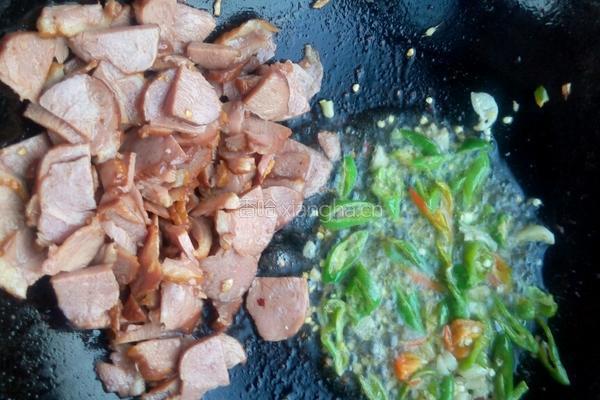 葫萝卜炒卤鸭肉的做法图解4