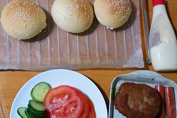 汉堡包的做法图解1