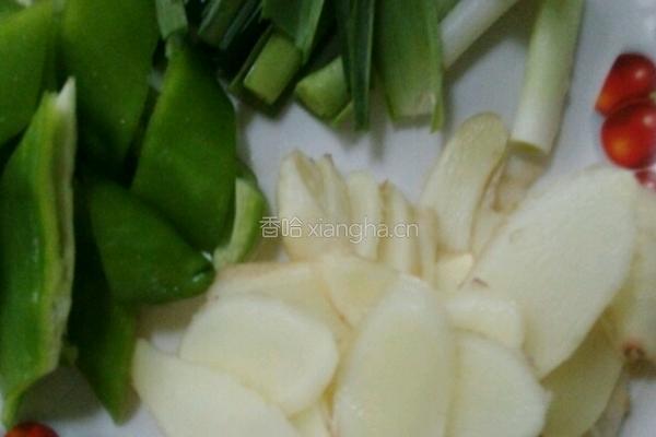 仔姜回锅肉的做法图解2