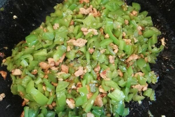 尖椒碎炒肉末的做法图解4