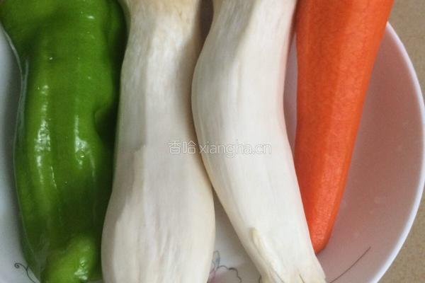 蚝油鸡腿菇的做法图解1