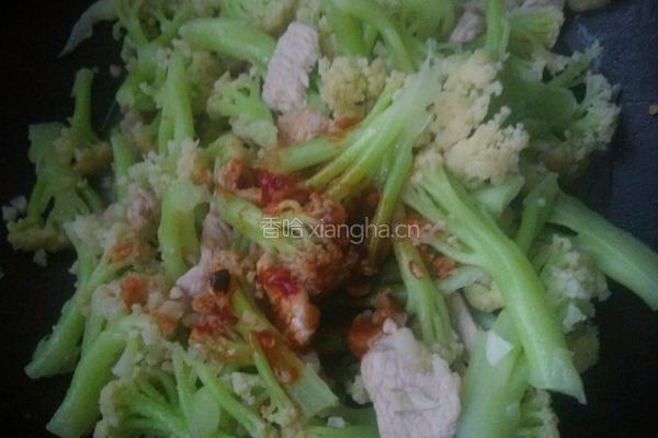 有机菜花炒肉的做法图解7