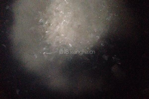 黑芝麻核桃粥的做法图解2