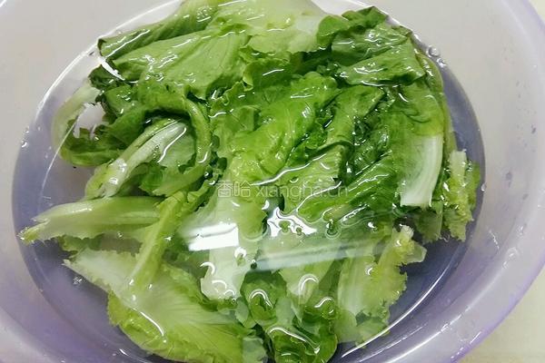 蒜蓉生菜的做法图解2