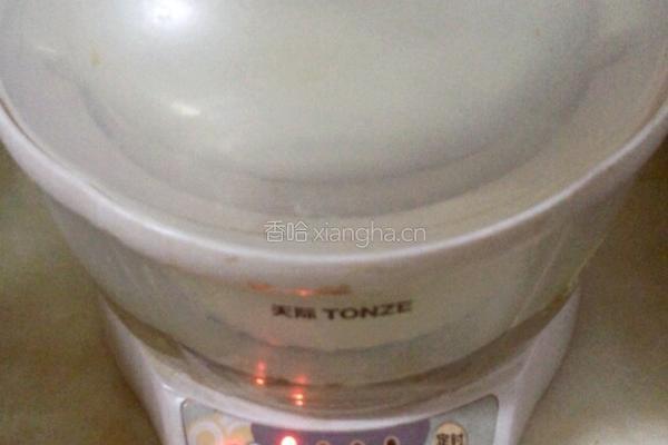 南瓜薏仁绿豆粥的做法图解2
