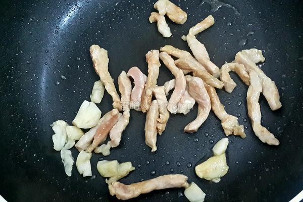 蒜香豆角炒肉丝的做法图解6
