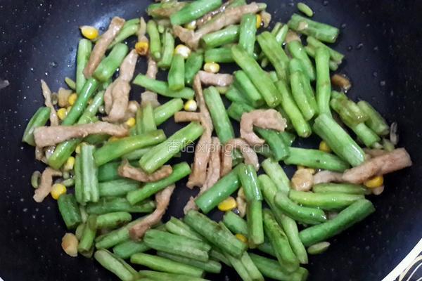 蒜香豆角炒肉丝的做法图解8