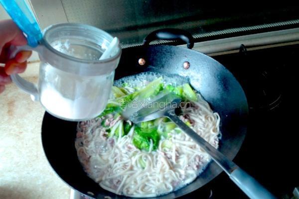 生菜肉丝面的做法图解8