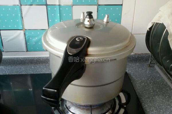 桂花糯米藕的做法图解7