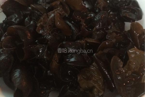 木耳炒豆腐的做法图解4