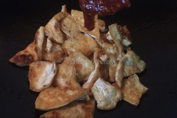 木耳炒豆腐的做法图解8