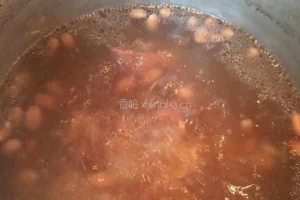 莲藕龙骨汤的做法图解5