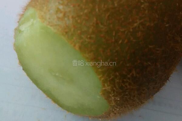 酸奶水果沙拉的做法图解2