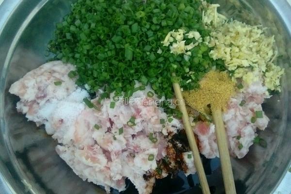 肉末千层饼的做法图解2