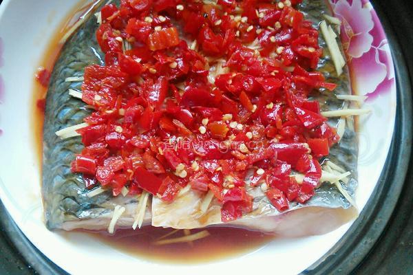剁椒草鱼头的做法图解4