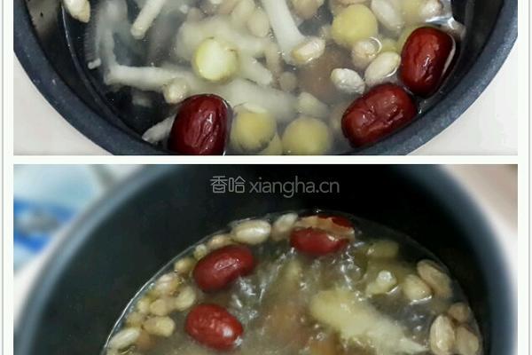 栗子花生鸡脚汤的做法图解4