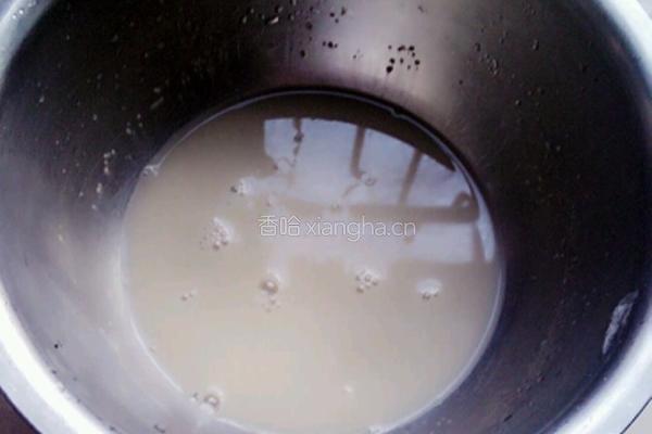 黑芝麻玫瑰酱烧饼的做法图解1