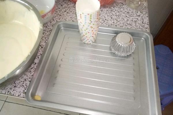 纸杯蛋糕（烤箱）的做法图解8