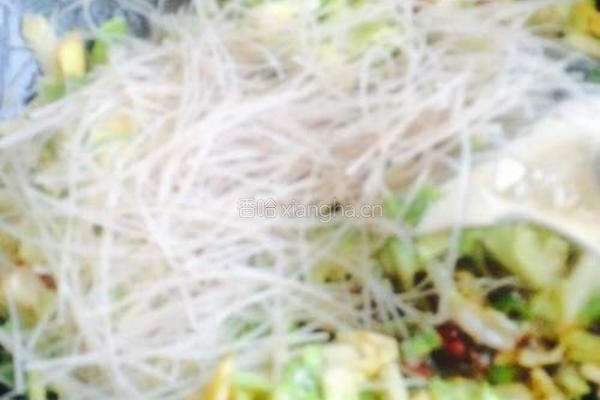 包菜粉丝的做法图解5