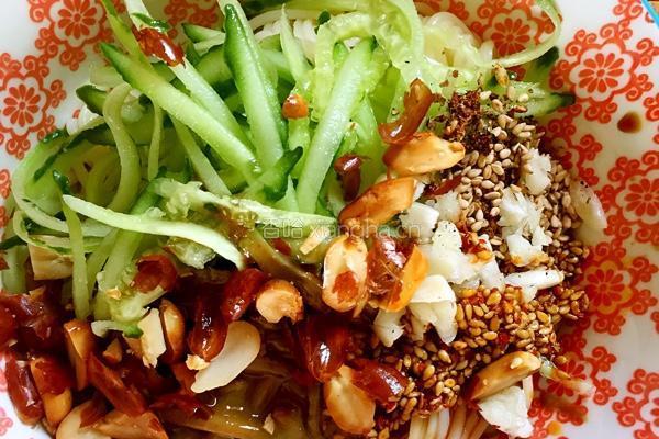 麻辣拌面