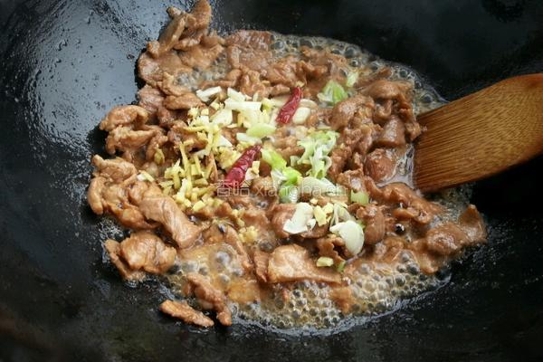 农家小炒肉的做法图解3