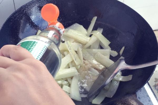 老黄瓜炒肥羊粉的做法图解6