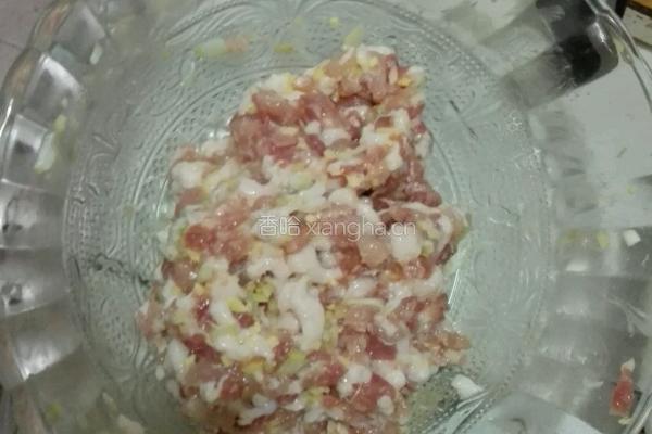剁椒香菇盒的做法图解2
