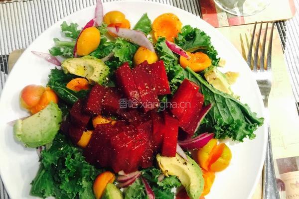 紫菜头牛油果瘦身沙拉的做法图解1