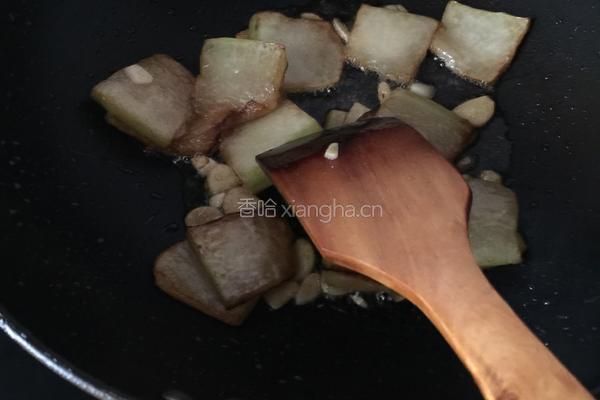 蒜片煎冬瓜的做法图解4