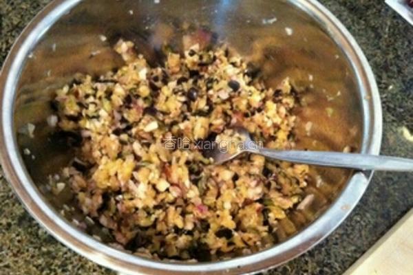 茄子素馅饺子的做法图解8