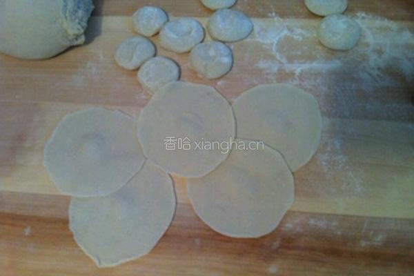 茄子素馅饺子的做法图解10