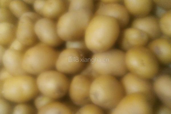 椒盐土豆饼的做法图解1