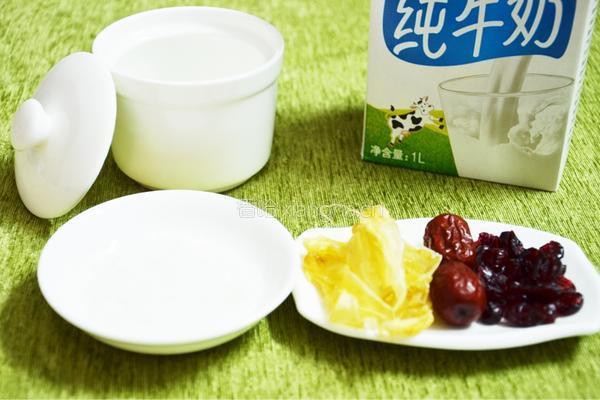 蔓越莓布丁?的做法图解1