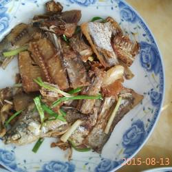 油焖风干翘嘴鱼的做法[图]