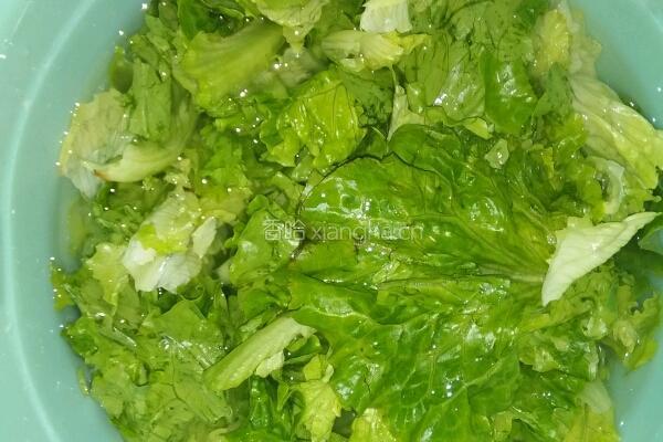 清炒生菜的做法图解1