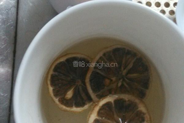 柠檬蜂蜜水的做法图解2