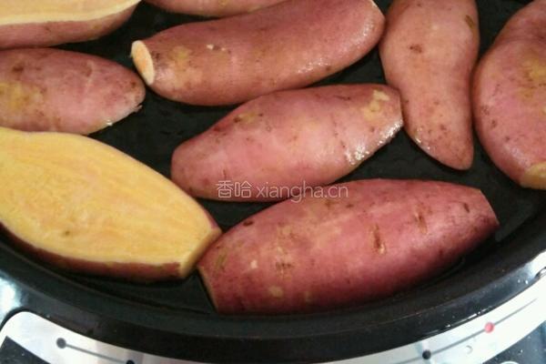 电饼铛烤地瓜的做法图解3