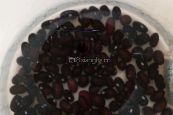黑豆红皮花生奶的做法图解1