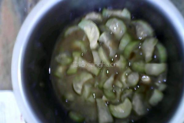 线椒土豆锭的做法图解2