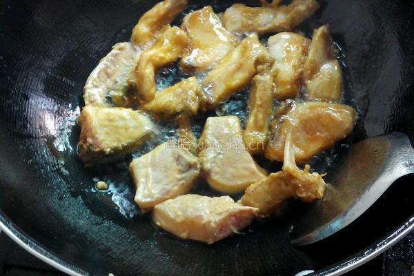 草鱼煎豆腐的做法图解3