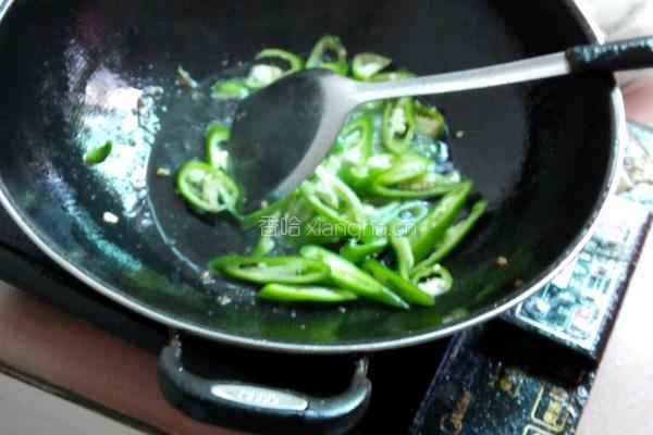 草鱼煎豆腐的做法图解5